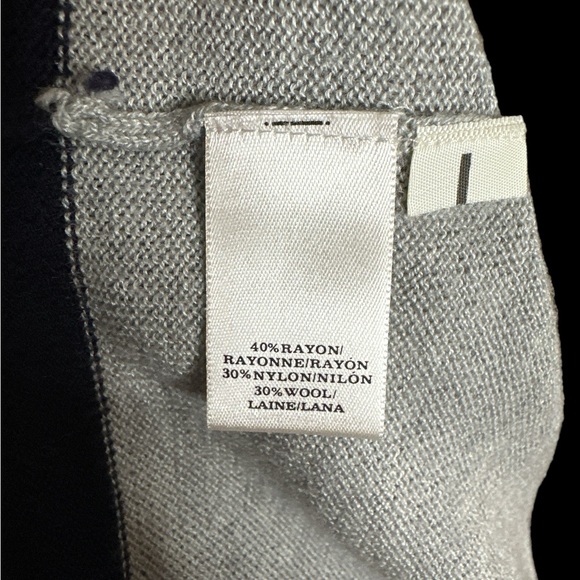 Ann Taylor poncho, size XS/S - Picture 5 of 5